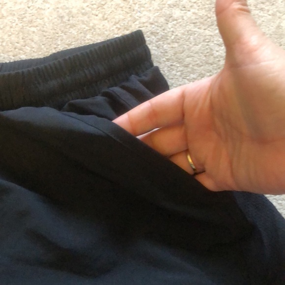 Under Armour dri-fit running shorts, size S, EUC - Picture 4 of 4